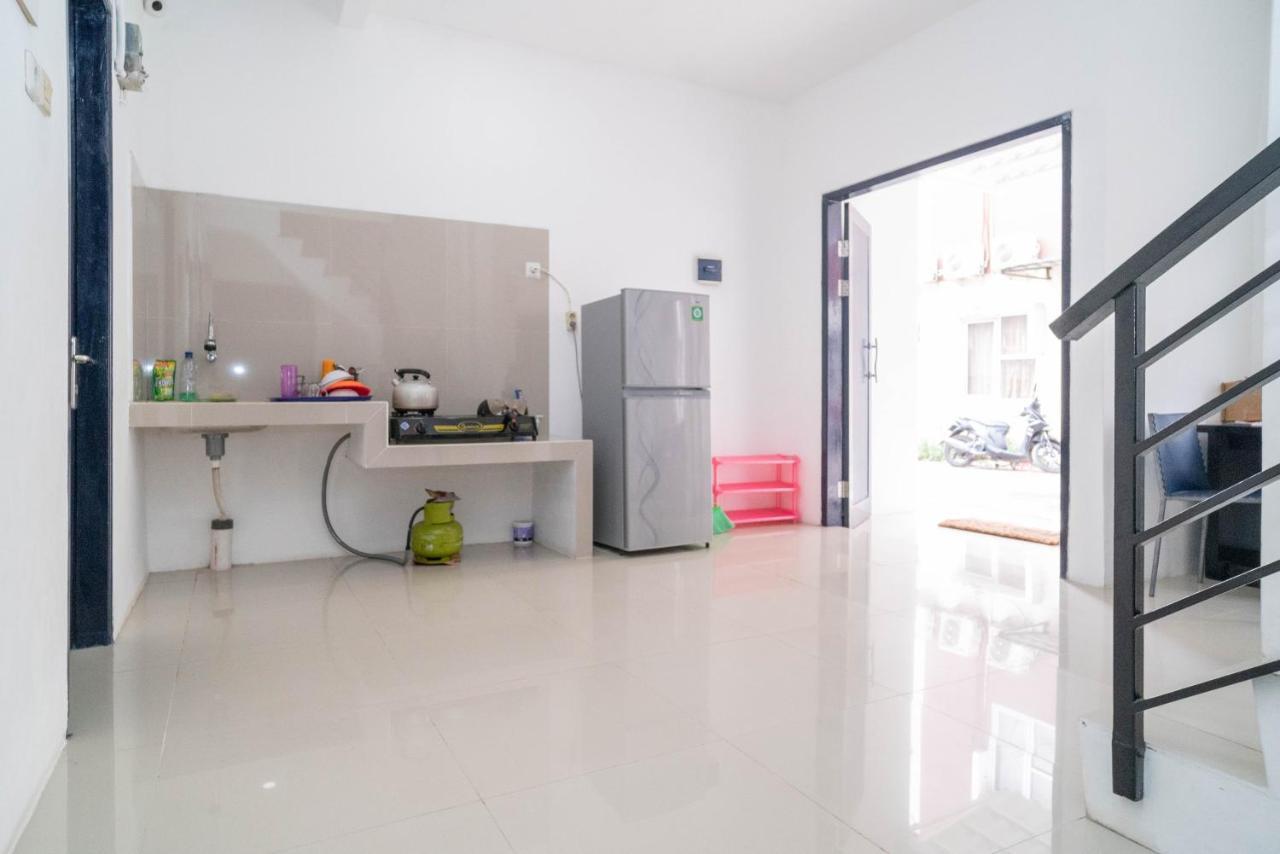 Hotel Koolkost Syariah @ Jl Kelapa Dua Raya *
