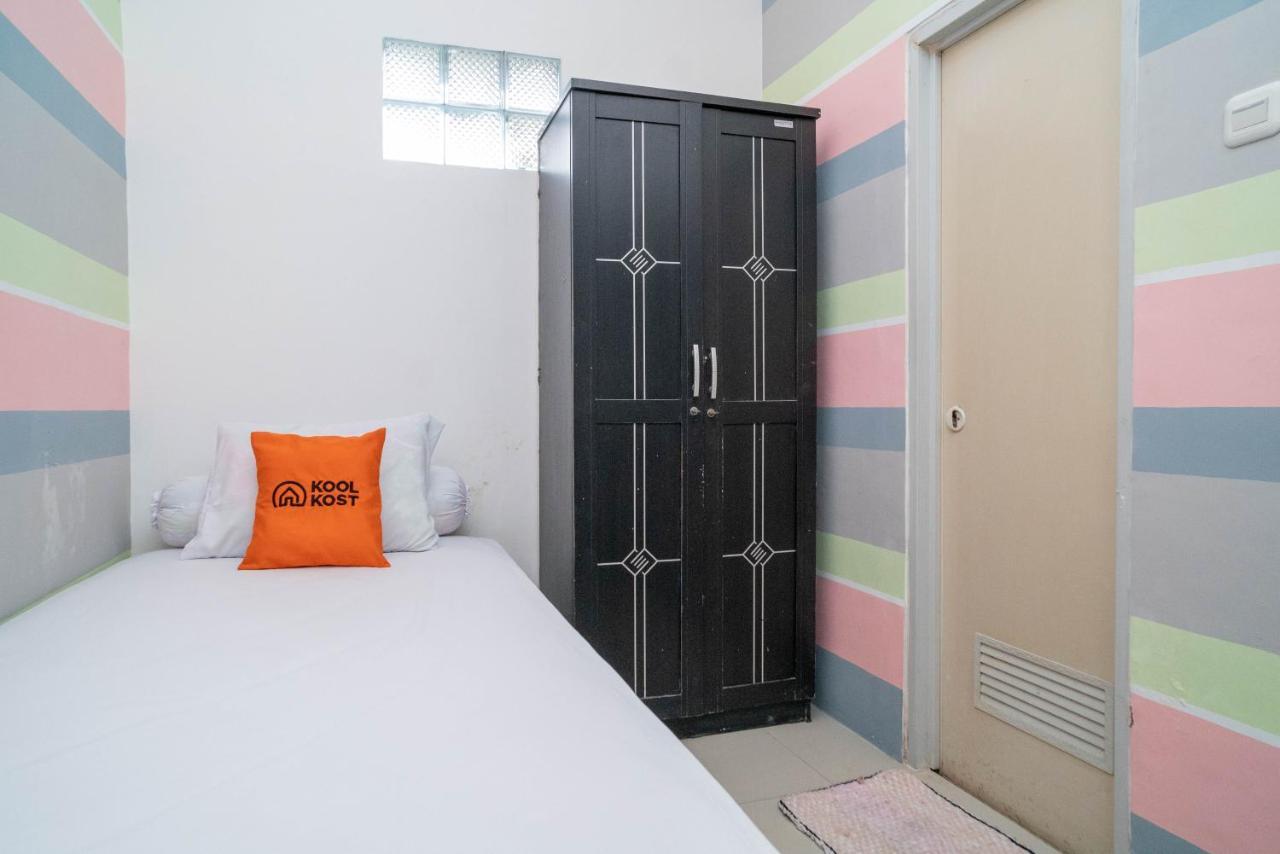 Hotel Koolkost Syariah @ Jl Kelapa Dua Raya *